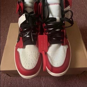 Off-White Jordan Chicago 1s